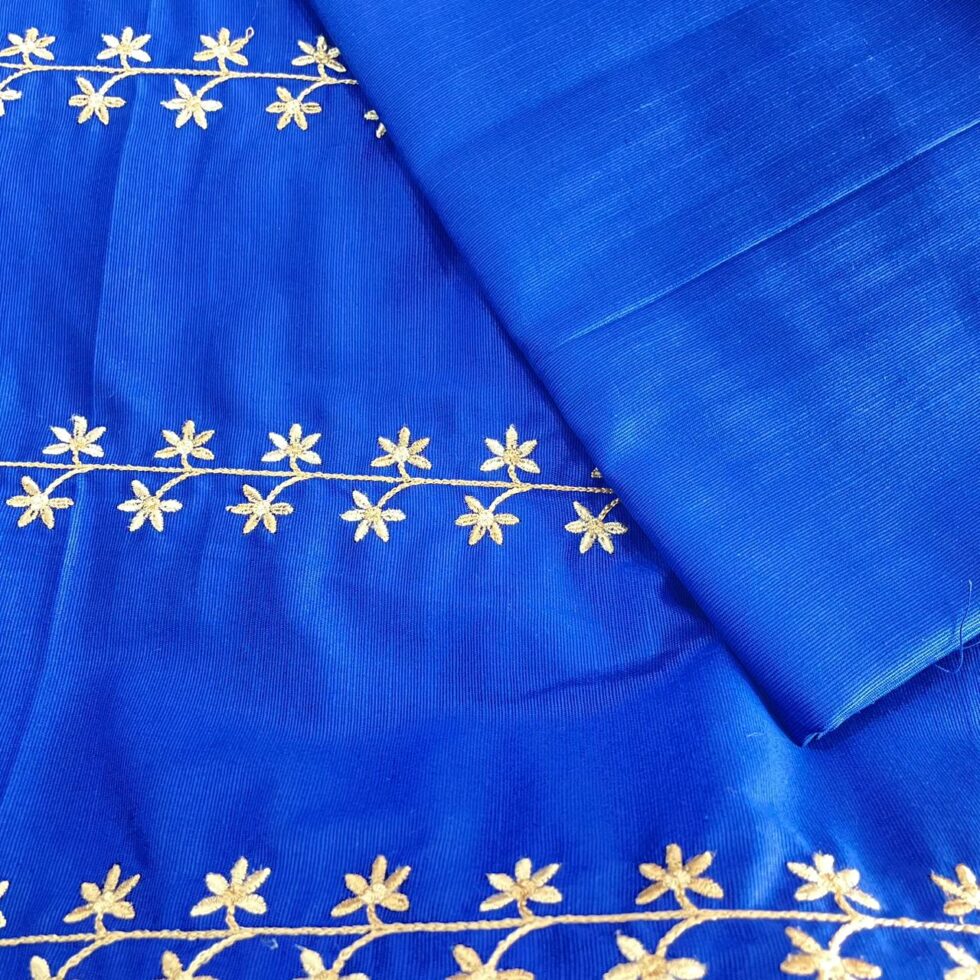 Khaddar-Embroidered 2-Piece Suit